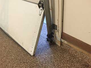 Frequent Garage Door Issues | Garage Door Repair La Vernia, TX